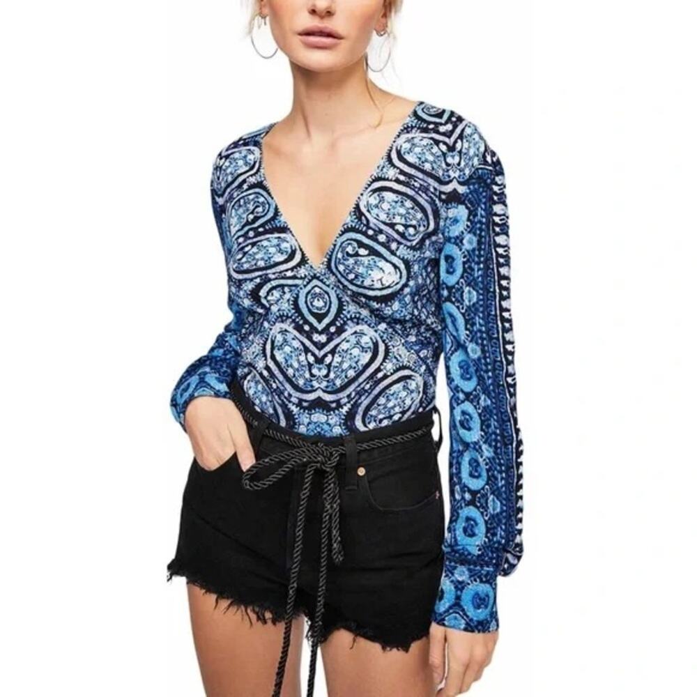 NWOT FREE PEOPLE Top S Blue Paisley V-Neck Smocked-Waist Long-Sleeve”Wild & Free